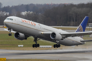 United Airlines Boeing 767-424(ER) (N76064) at  Zurich - Kloten, Switzerland
