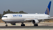 United Airlines Boeing 767-424(ER) (N76065) at  Barcelona - El Prat, Spain