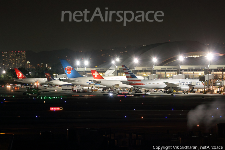 American Airlines Boeing 777-223(ER) (N760AN) | Photo 34792