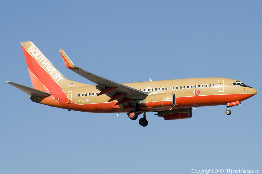 Southwest Airlines Boeing 737-7H4 (N760SW) | Photo 179108
