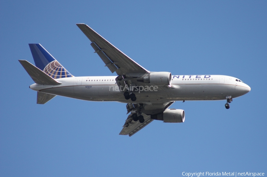 United Airlines Boeing 767-224(ER) (N76151) | Photo 304502