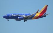 Southwest Airlines Boeing 737-7H4 (N761RR) at  Los Angeles - International, United States