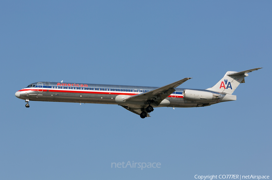 American Airlines McDonnell Douglas MD-83 (N76202) | Photo 11660