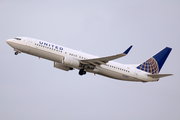 United Airlines Boeing 737-824 (N76254) at  Los Angeles - International, United States