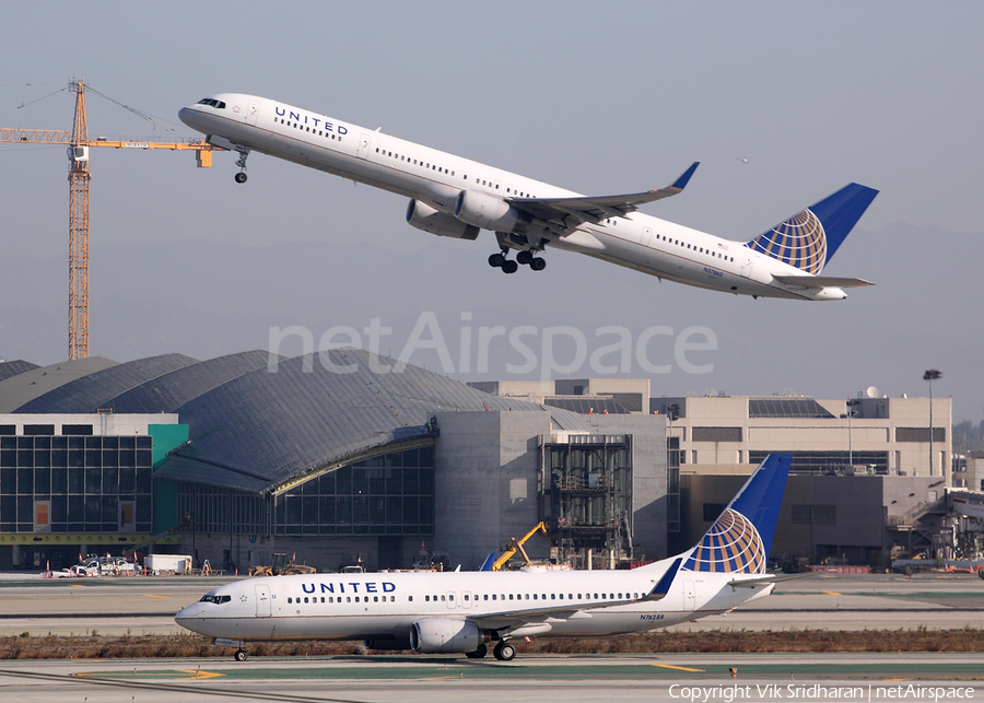 United Airlines Boeing 737-824 (N76288) | Photo 12141