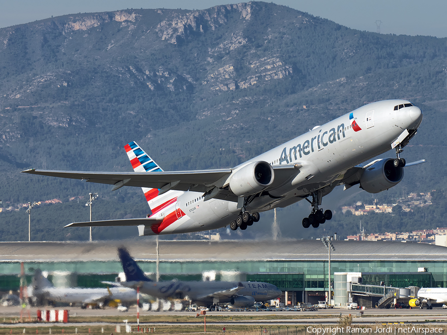 American Airlines Boeing 777-223(ER) (N762AN) | Photo 224508