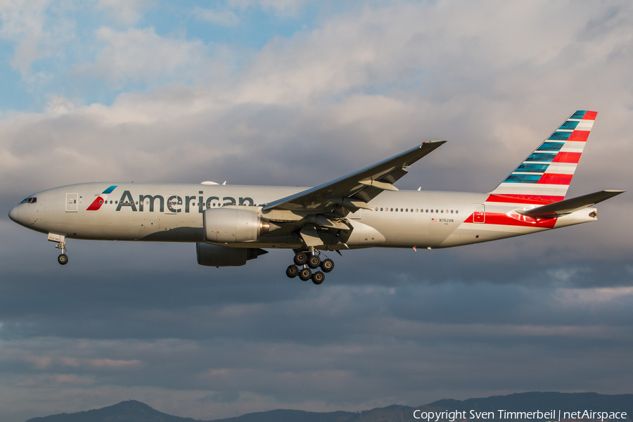 American Airlines Boeing 777-223(ER) (N762AN) | Photo 359818