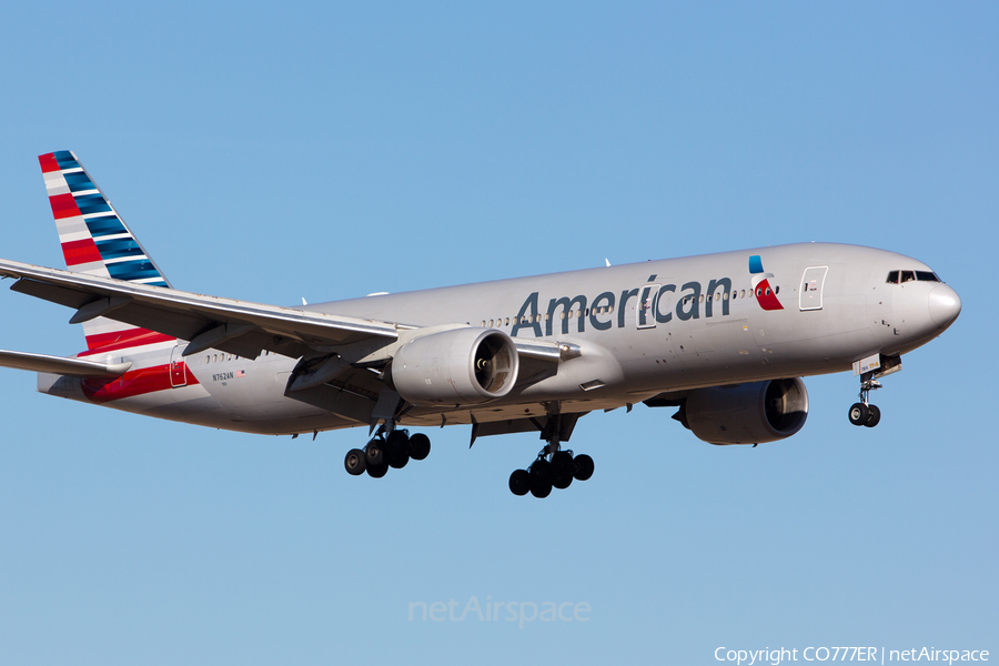 American Airlines Boeing 777-223(ER) (N762AN) | Photo 144664