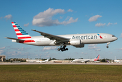 American Airlines Boeing 777-223(ER) (N762AN) at  Miami - International, United States