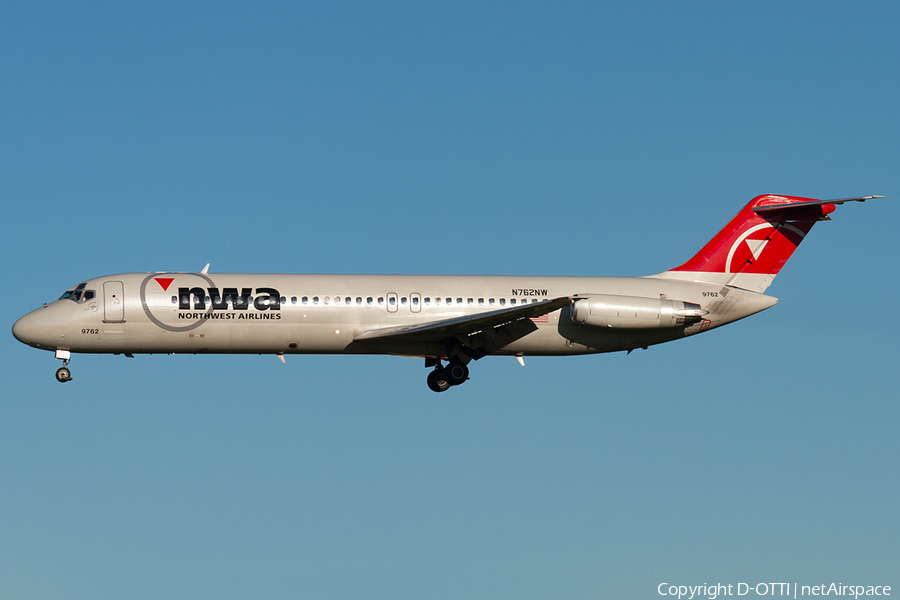 Northwest Airlines McDonnell Douglas DC-9-41 (N762NW) | Photo 190096