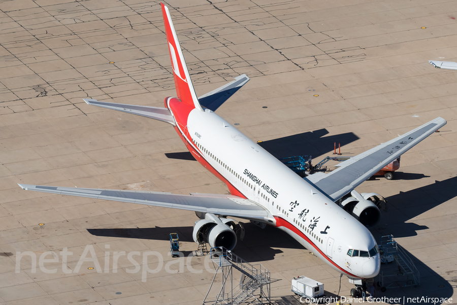 Shanghai Airlines Boeing 767-36D(ER) (N763BC) | Photo 255106