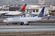 United Airlines Boeing 737-824 (N76502) at  Los Angeles - International, United States