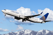 United Airlines Boeing 737-824 (N76505) at  Anchorage - Ted Stevens International, United States