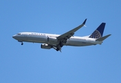 United Airlines Boeing 737-824 (N76505) at  San Francisco - International, United States