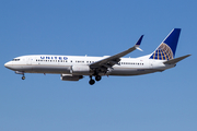United Airlines Boeing 737-824 (N76508) at  Los Angeles - International, United States