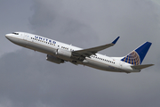 United Airlines Boeing 737-824 (N76508) at  Los Angeles - International, United States