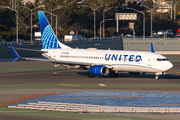 United Airlines Boeing 737-824 (N76508) at  San Francisco - International, United States