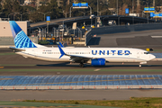 United Airlines Boeing 737-824 (N76508) at  San Francisco - International, United States