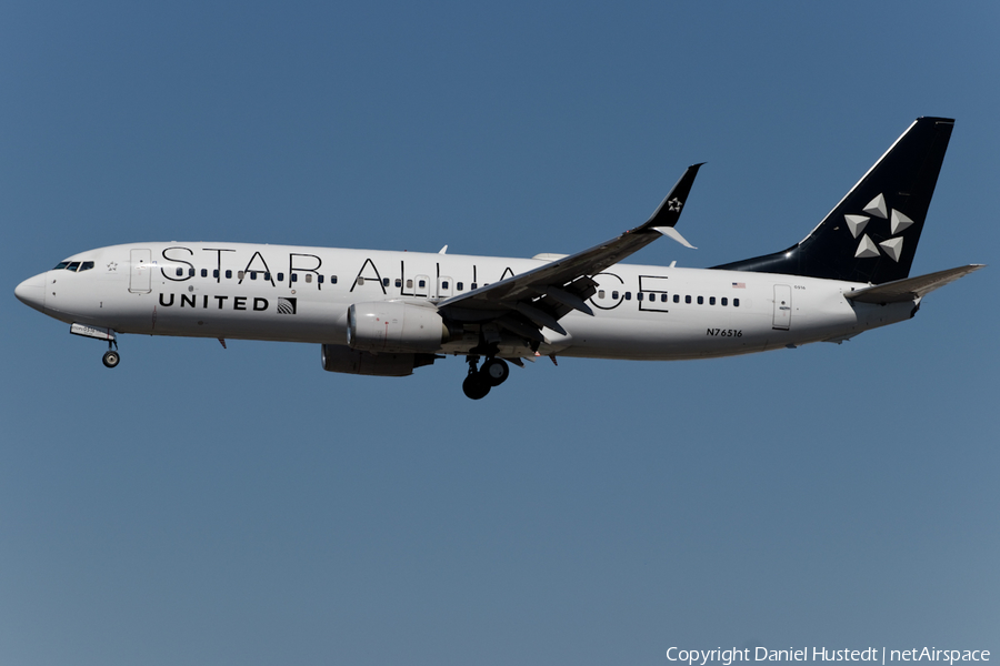 United Airlines Boeing 737-824 (N76516) | Photo 449964