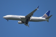 United Airlines Boeing 737-824 (N76517) at  San Francisco - International, United States