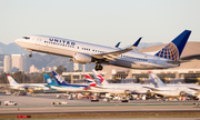 United Airlines Boeing 737-824 (N76519) at  Los Angeles - International, United States