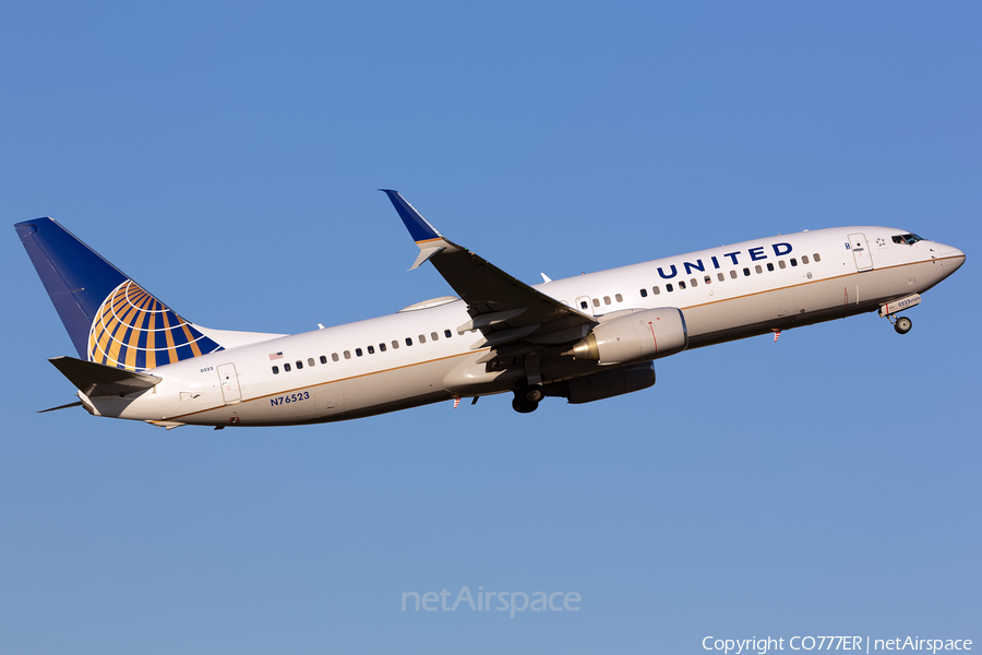 United Airlines Boeing 737-824 (N76523) | Photo 244652