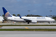 United Airlines Boeing 737-824 (N76526) at  Ft. Lauderdale - International, United States