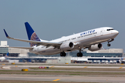 United Airlines Boeing 737-824 (N76526) at  Houston - George Bush Intercontinental, United States