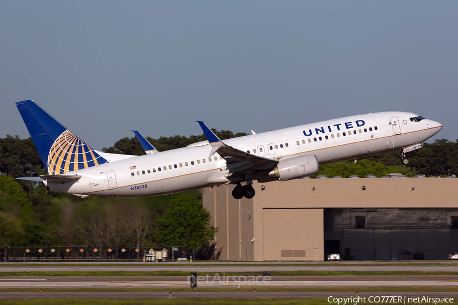United Airlines Boeing 737-824 (N76528) | Photo 289707