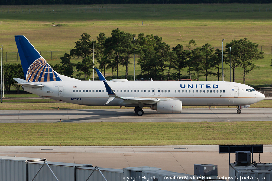 United Airlines Boeing 737-824 (N76529) | Photo 95578