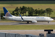 United Airlines Boeing 737-824 (N76529) at  Houston - George Bush Intercontinental, United States
