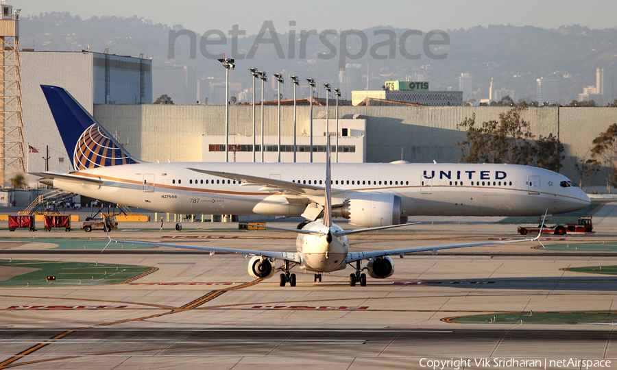 United Airlines Boeing 737-824 (N76529) | Photo 100164