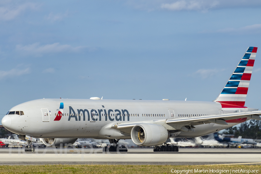 American Airlines Boeing 777-223(ER) (N765AN) | Photo 431305