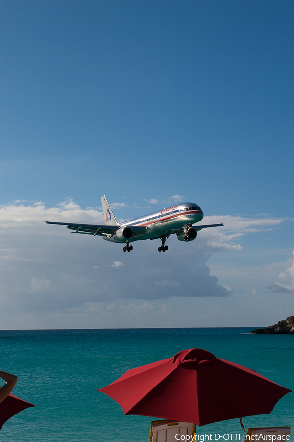 American Airlines Boeing 757-223 (N7667A) | Photo 216934