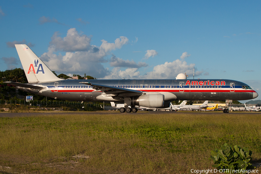 American Airlines Boeing 757-223 (N7667A) | Photo 216944