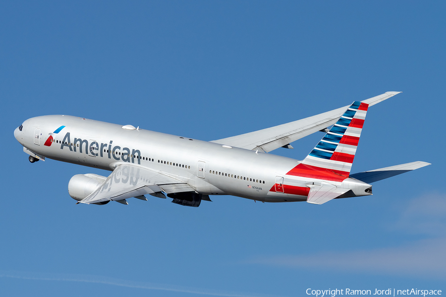 American Airlines Boeing 777-223(ER) (N766AN) | Photo 359332