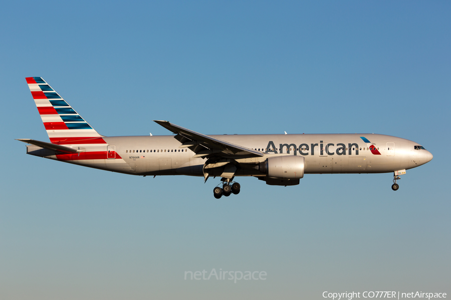 American Airlines Boeing 777-223(ER) (N766AN) | Photo 92417