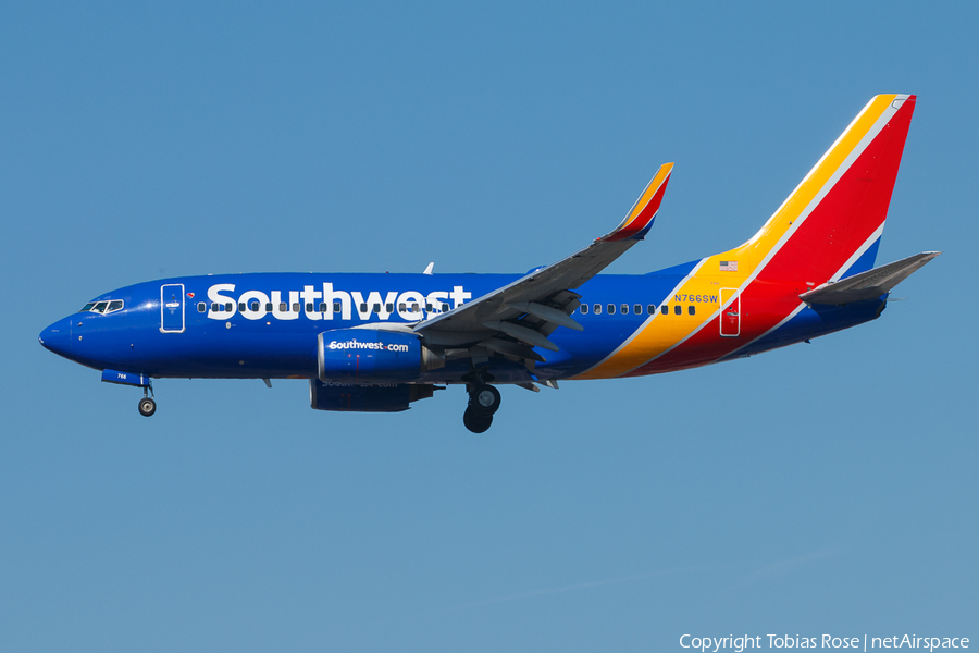 Southwest Airlines Boeing 737-7H4 (N766SW) | Photo 300138