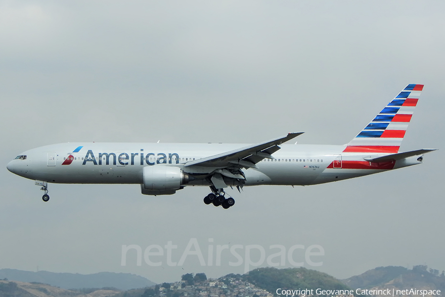 American Airlines Boeing 777-223(ER) (N767AJ) | Photo 331837
