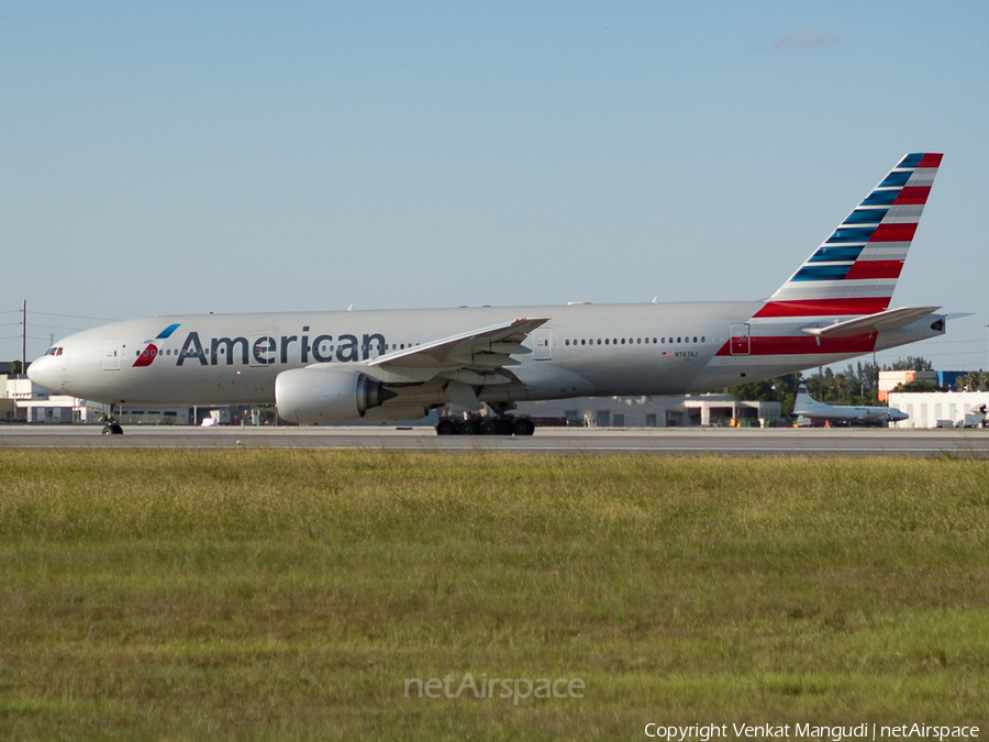 American Airlines Boeing 777-223(ER) (N767AJ) | Photo 134167