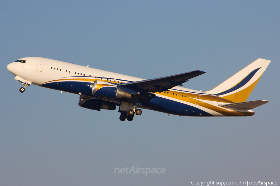 Mid East Jet Boeing 767-24Q(ER) (N767KS) | Photo 96638