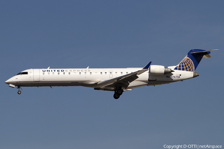 United Express Bombardier CRJ-701ER (N767SK) | Photo 457860