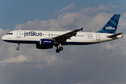 JetBlue Airways Airbus A320-232 (N768JB) at  Long Beach - Daugherty Field, United States