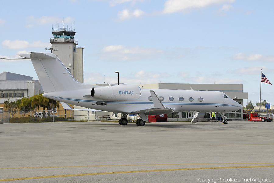 (Private) Gulfstream G-IV-X (G450) (N768JJ) | Photo 21417