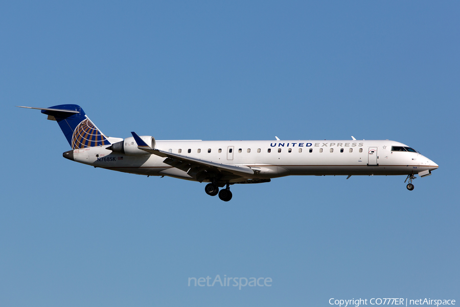 United Express (SkyWest Airlines) Bombardier CRJ-701ER (N768SK) | Photo 91505