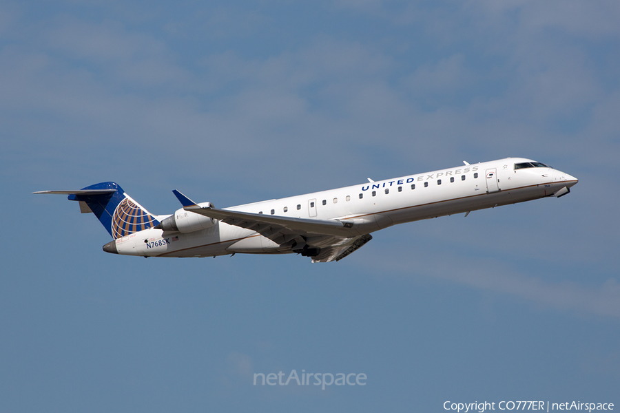 United Express (SkyWest Airlines) Bombardier CRJ-701ER (N768SK) | Photo 104677