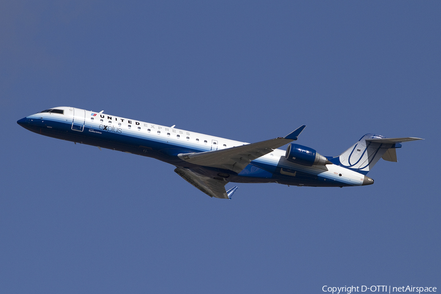 United Express (SkyWest Airlines) Bombardier CRJ-701ER (N768SK) | Photo 333377