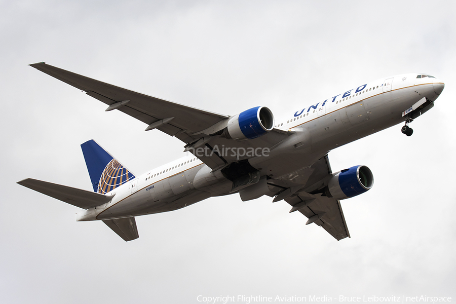 United Airlines Boeing 777-222 (N768UA) | Photo 606270