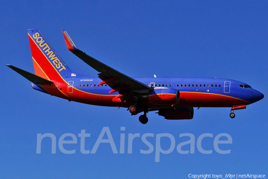 Southwest Airlines Boeing 737-7H4 (N769SW) | Photo 68188