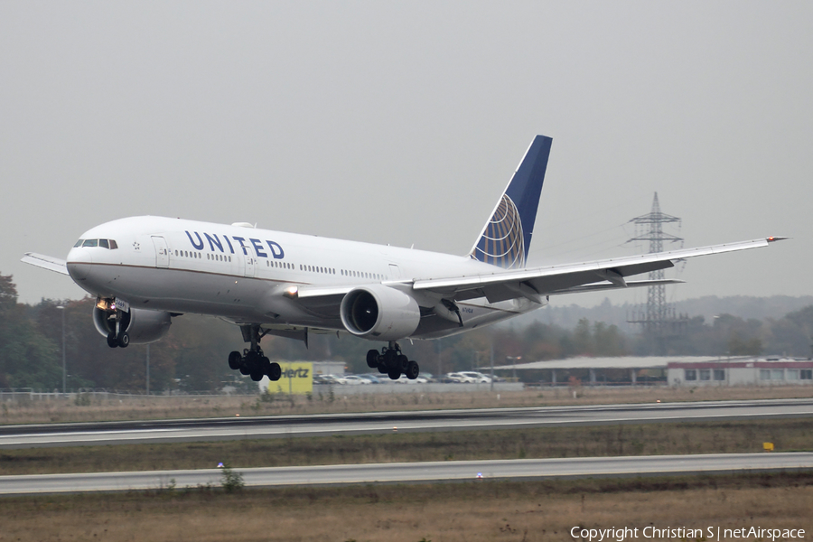 United Airlines Boeing 777-222 (N769UA) | Photo 130202